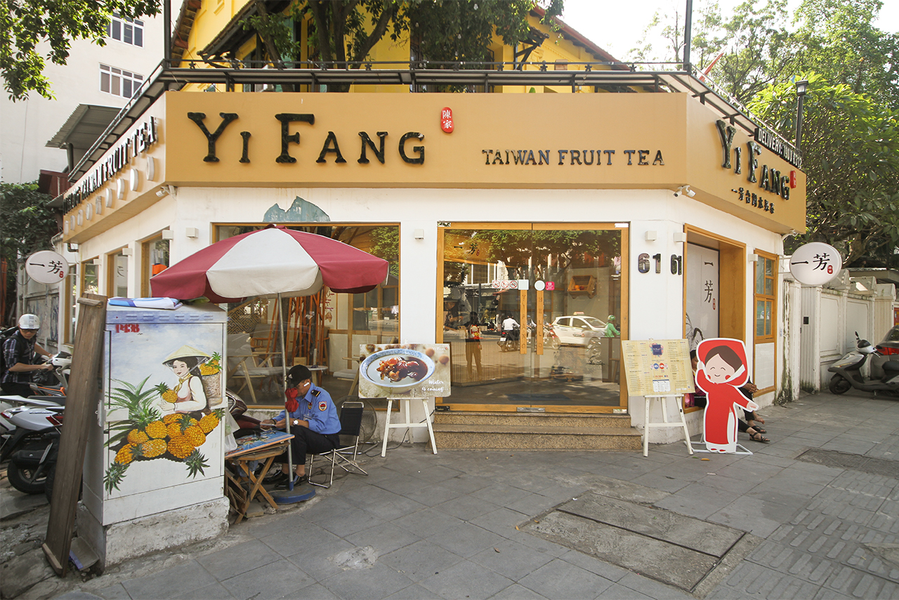 ban-ghe-cafe-tra-sua-1